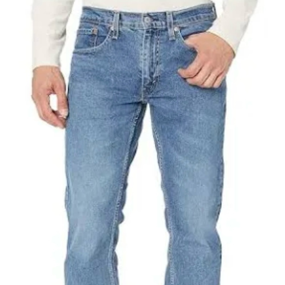 Levis Jeans Men relaxed Straight Blue Medium Wash Denim.
